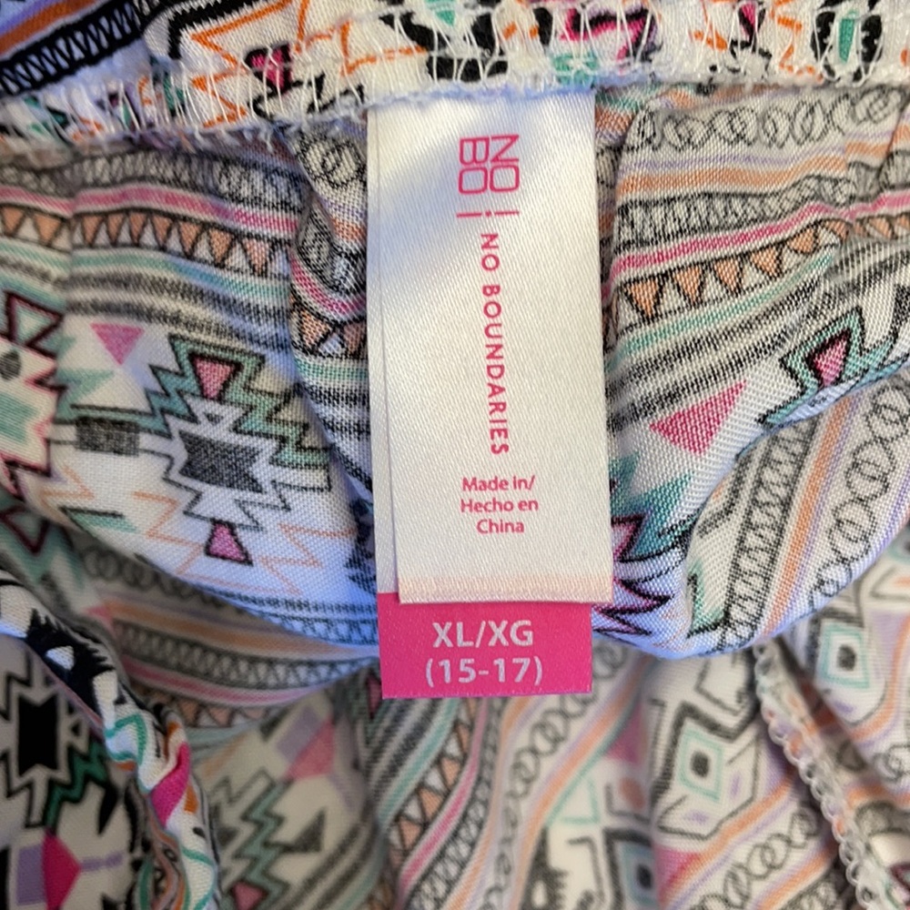 Aztec shorts - Picture 5 of 5